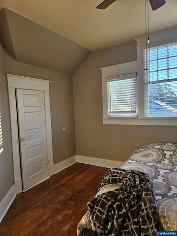 820 SW 5th St, Corvallis, OR 97333