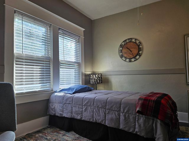 820 SW 5th St, Corvallis, OR 97333