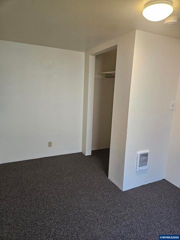820 SW 5th St, Corvallis, OR 97333