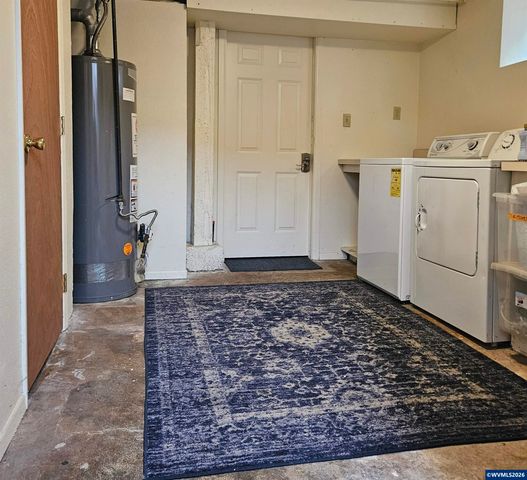 820 SW 5th St, Corvallis, OR 97333