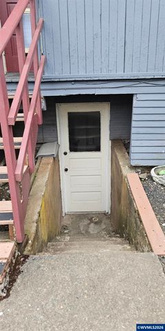 820 SW 5th St, Corvallis, OR 97333