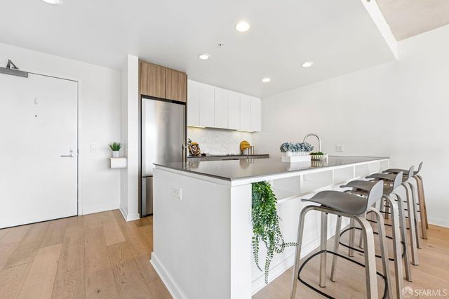 45 Bartlett Street 312, San Francisco, CA 94110
