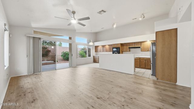 20515 N 107TH Drive N, Peoria, AZ 85373