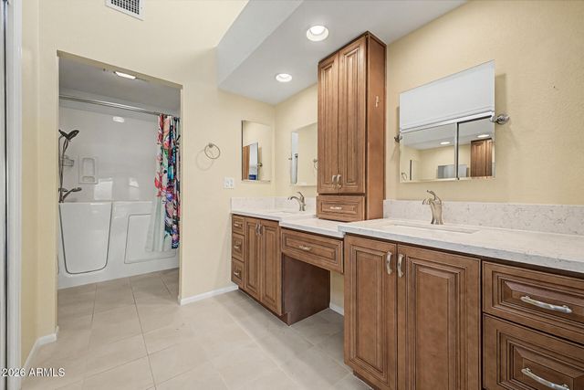 19617 N 133RD Avenue, Sun City West, AZ 85375