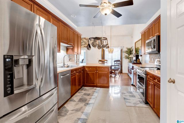 639 WATERFORD LANE, Calera, AL 35040