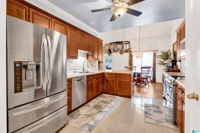 639 WATERFORD LANE, Calera, AL 35040