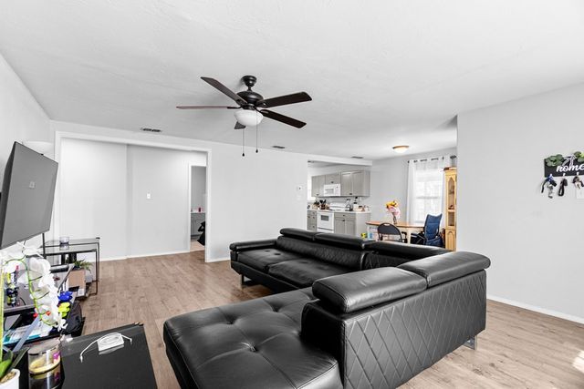 2402 Park Blvd, Odessa, TX 79763