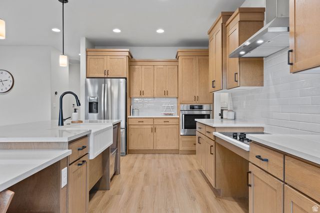 1933 S OLD STONE CV, Washington, UT 84780