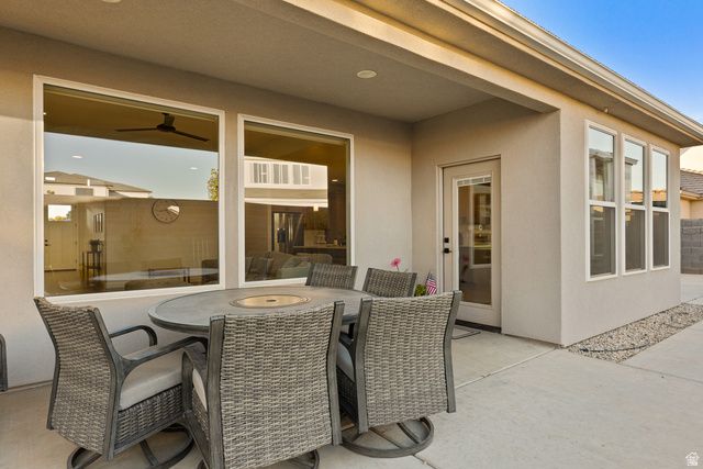 1933 S OLD STONE CV, Washington, UT 84780