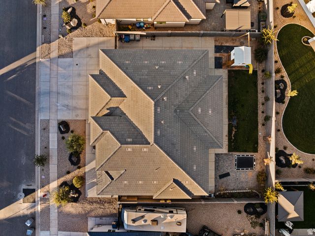 1933 S OLD STONE CV, Washington, UT 84780