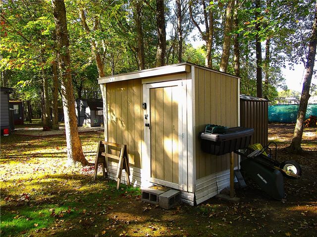 40 Leisure Way, Coventry, RI 02816