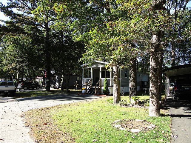 40 Leisure Way, Coventry, RI 02816