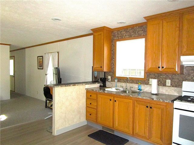 40 Leisure Way, Coventry, RI 02816