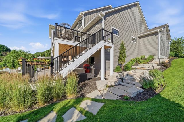 5880 Prestwick Court, Excelsior, MN 55331