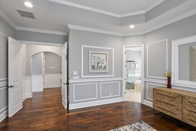 5950 Thoroughbred Way, Suwanee, GA 30024
