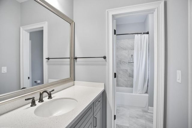 5950 Thoroughbred Way, Suwanee, GA 30024