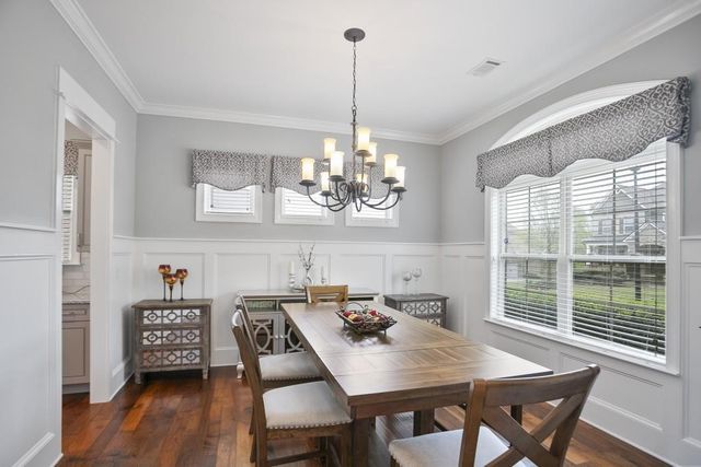 5950 Thoroughbred Way, Suwanee, GA 30024