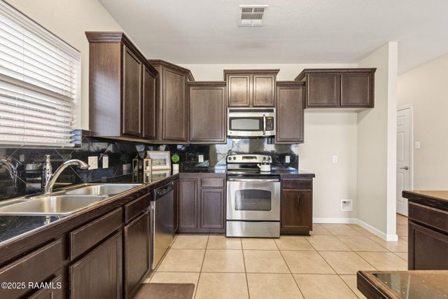 104 Meadowvale Drive, Carencro, LA 70520