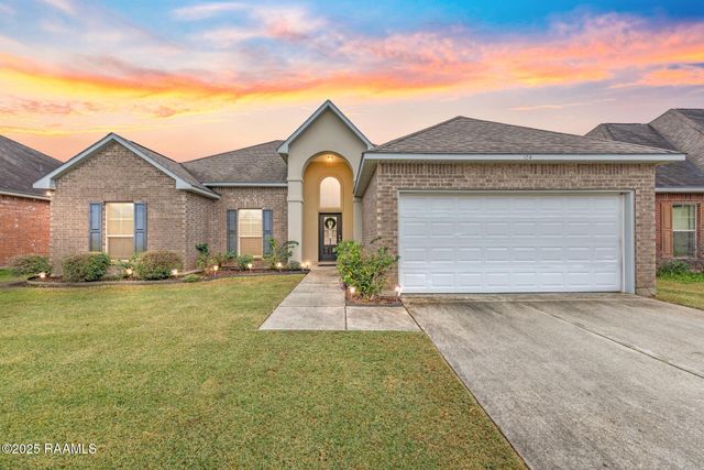 104 Meadowvale Drive, Carencro, LA 70520