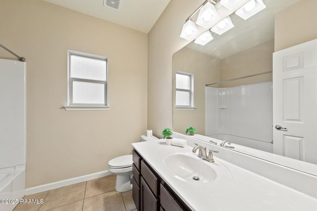 104 Meadowvale Drive, Carencro, LA 70520