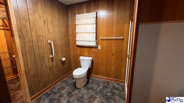 120 Theressa Dr, Darlington, SC 29532