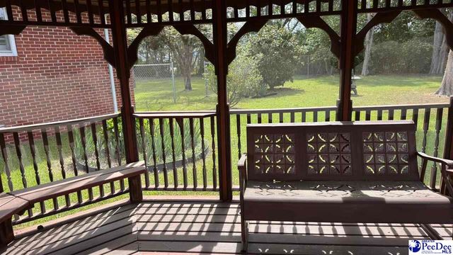 120 Theressa Dr, Darlington, SC 29532