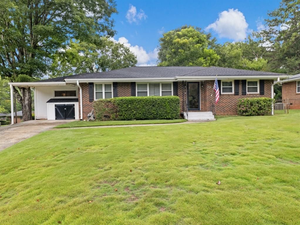 3724 Crestview SE Drive, Smyrna, GA 30082