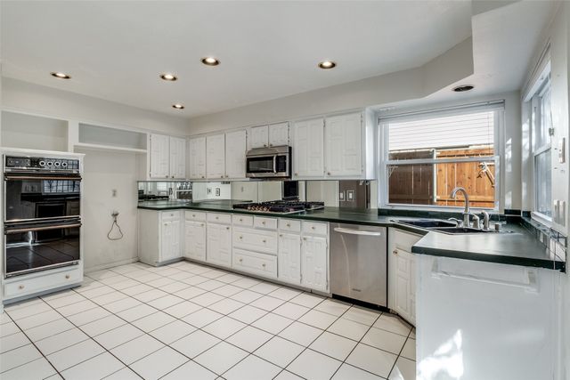 820 Pavillion Street, Dallas, TX 75204