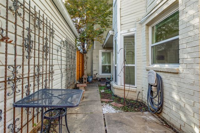 820 Pavillion Street, Dallas, TX 75204