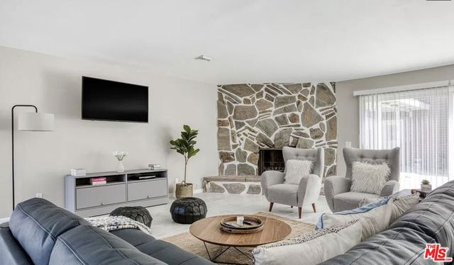 8100 W 83rd Street, Playa Del Rey, CA 90293