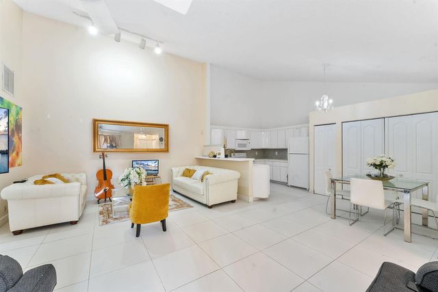 4353 Woodstock Drive A, West Palm Beach, FL 33409