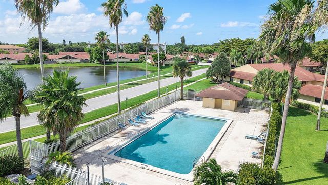 4353 Woodstock Drive A, West Palm Beach, FL 33409