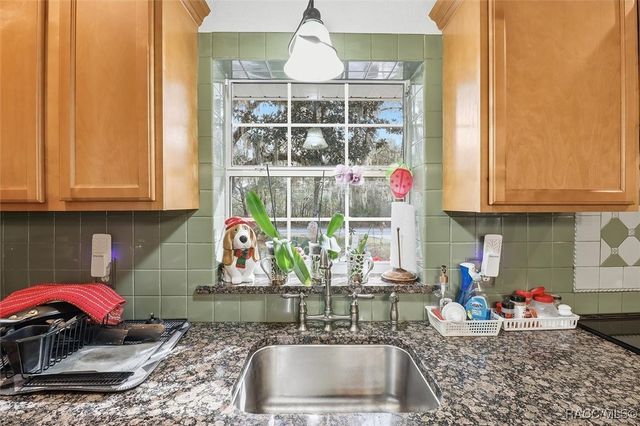 11905 W Caladium Street, Crystal River, FL 34428