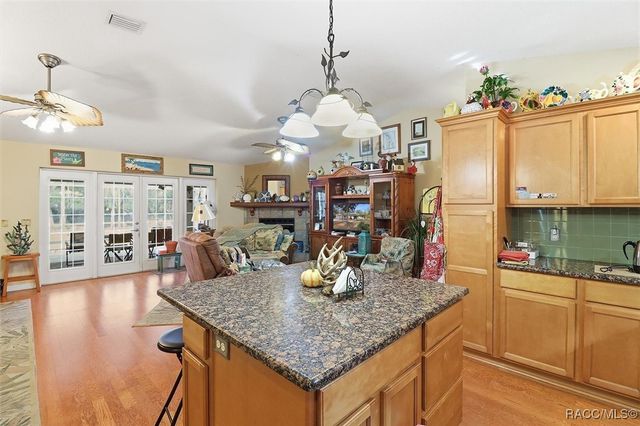 11905 W Caladium Street, Crystal River, FL 34428