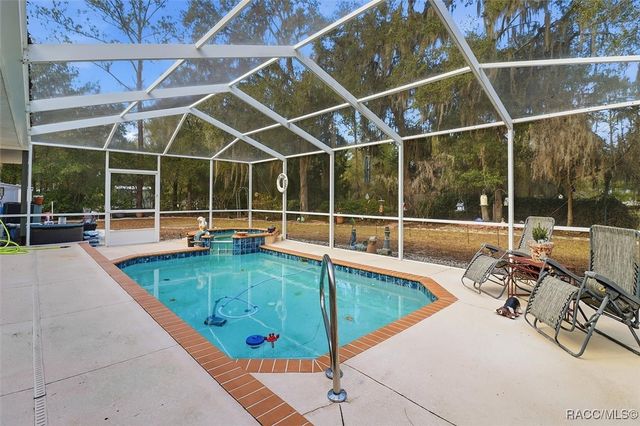 11905 W Caladium Street, Crystal River, FL 34428