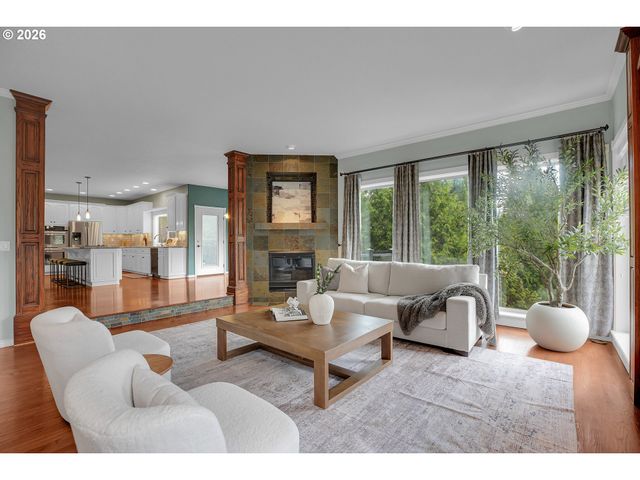 1696 Se 26TH Dr, Gresham, OR 97080