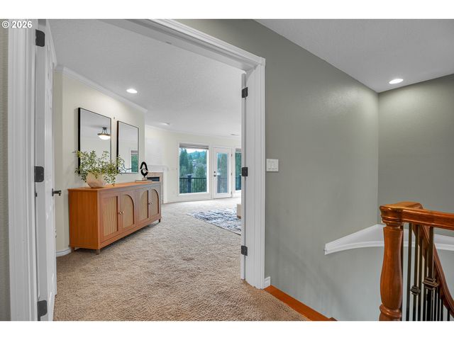 1696 Se 26TH Dr, Gresham, OR 97080