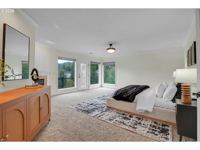 1696 Se 26TH Dr, Gresham, OR 97080