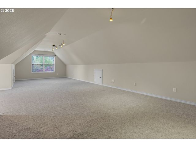 1696 Se 26TH Dr, Gresham, OR 97080