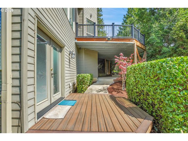 1696 Se 26TH Dr, Gresham, OR 97080