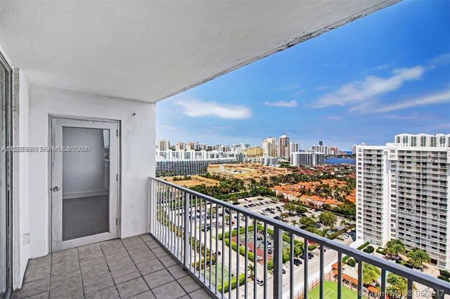 2801 NE 183rd Street 2208W, Aventura, FL 33160