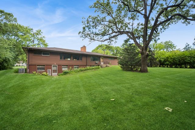 1225 Oakdale Drive, Elgin, IL 60123
