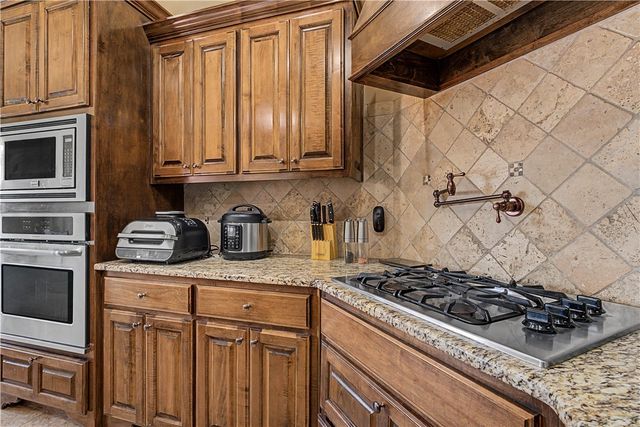 4007 SW Rhinestone Boulevard, Bentonville, AR 72713