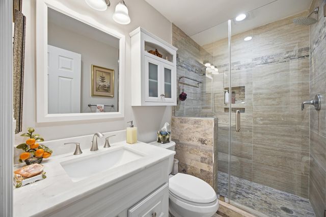 9461 SE Little Club Way N, Jupiter, FL 33469