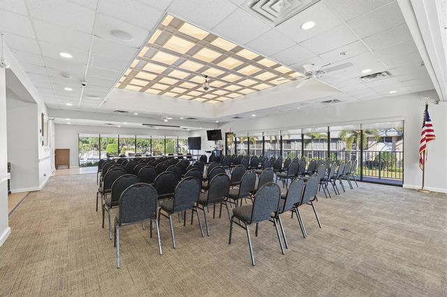 9461 SE Little Club Way N, Jupiter, FL 33469