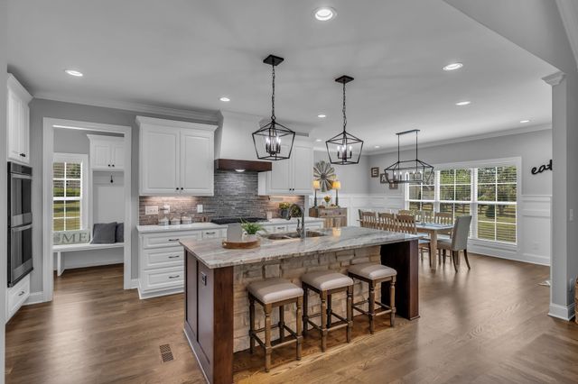 8014 Traditions Ln, Columbia, TN 38401