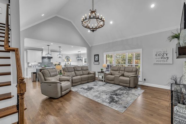 8014 Traditions Ln, Columbia, TN 38401