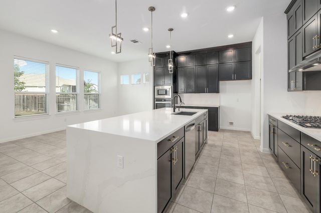 164 Crimson Sky CT, Dripping Springs, TX 78620