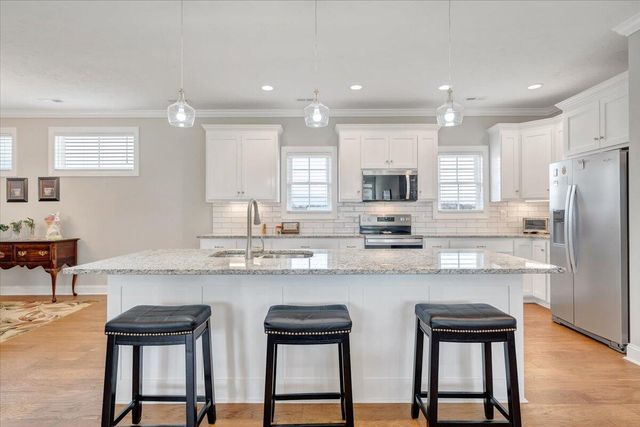 190 Merion CIR, Daleville, VA 24083