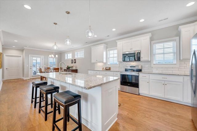 190 Merion CIR, Daleville, VA 24083